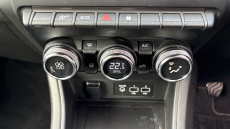 Renault Captur 1.0 TCE 90 Iconic 5dr Petrol Hatchback